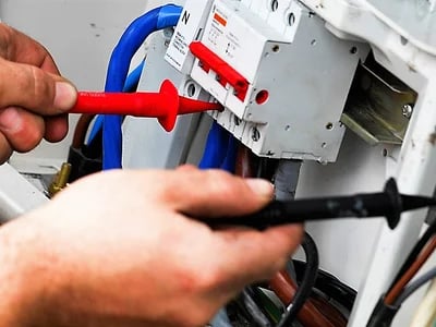 Vorteile der regelmäßigen Prüfung elektrischer Anlagen für Unternehmen
