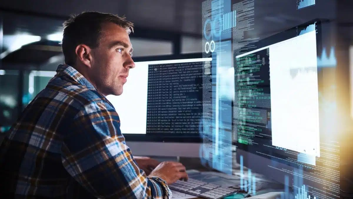 Fortschrittliche Methoden der Kontrolle der Mitarbeiter: Vom Netzwerk-Monitoring bis zur Verhaltensanalyse