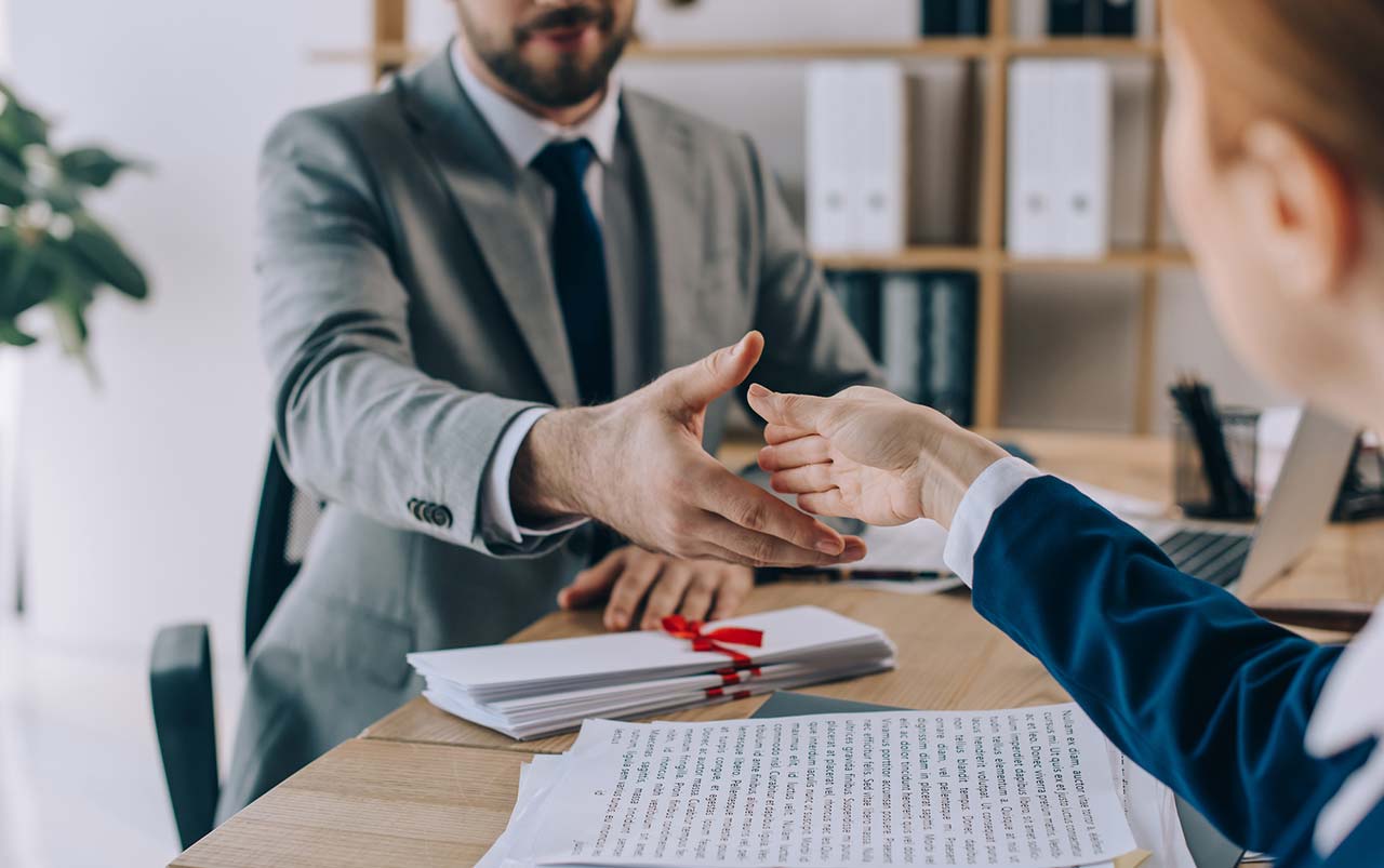 Inkasso in München beauftragen: Wann ist der richtige Zeitpunkt für professionelle Hilfe?
