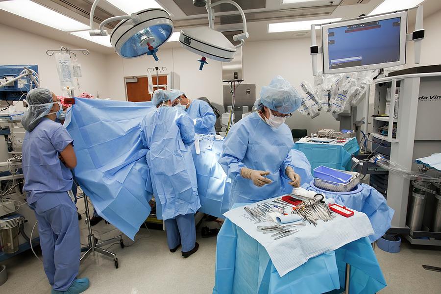 Bruststraffung: Was erwartet Sie im Operationssaal?